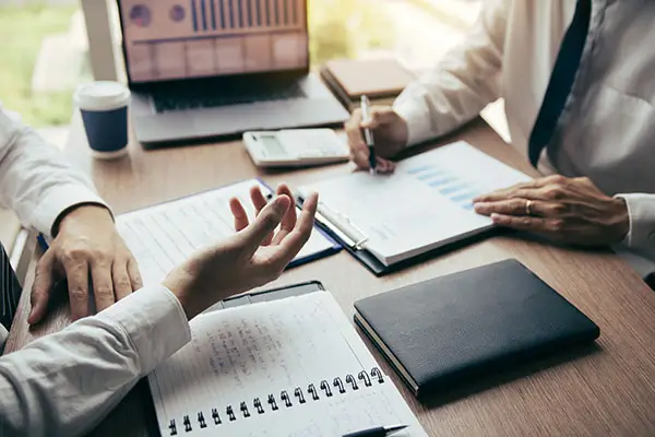 单调又有含义的男