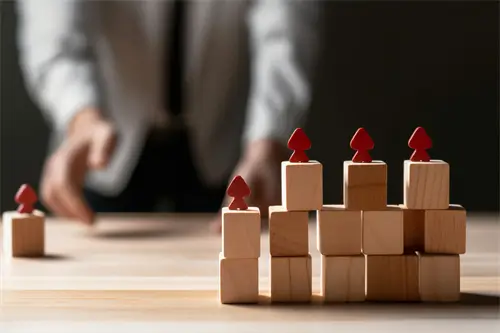 高中每周多久放学啊学生